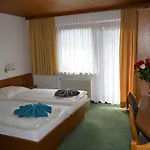 Gasthuis Fruehstueckspension Christina 3*
