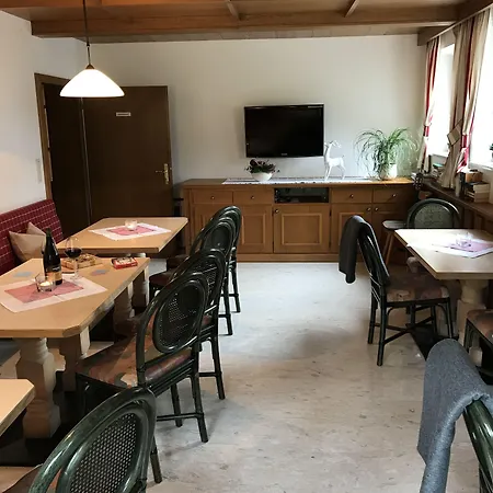 Πανσιόν Fruehstueckspension Christina 3*