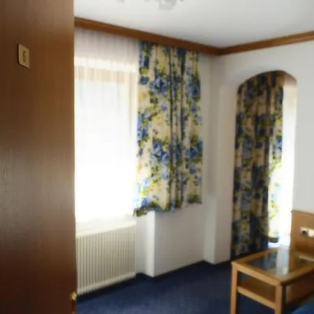 Fruehstueckspension Christina Guest house 3*