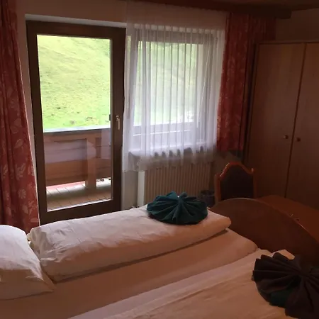 Guest house Fruehstueckspension Christina Tux
