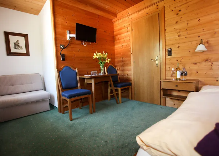 Fruehstueckspension Christina 3* تكس