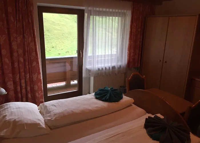 بيت ضيافة Fruehstueckspension Christina