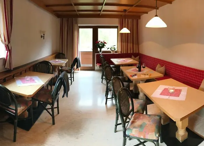 Fruehstueckspension Christina بيت ضيافة تكس