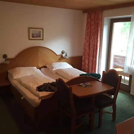 Fruehstueckspension Christina Konukevi Tux