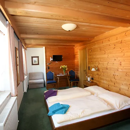 Fruehstueckspension Christina Affittacamere 3*