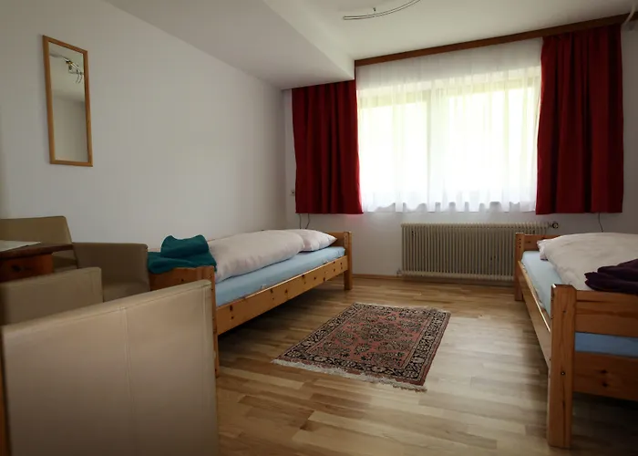 בית הארחה Fruehstueckspension Christina