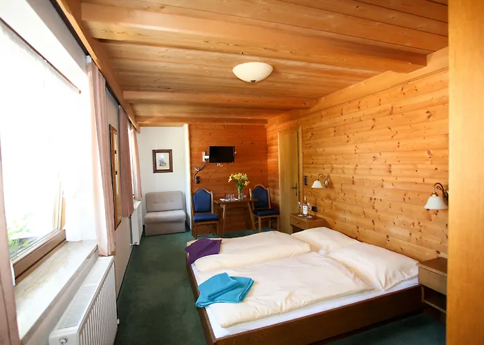 Fruehstueckspension Christina בית הארחה 3*