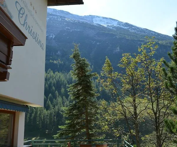 בית הארחה Fruehstueckspension Christina